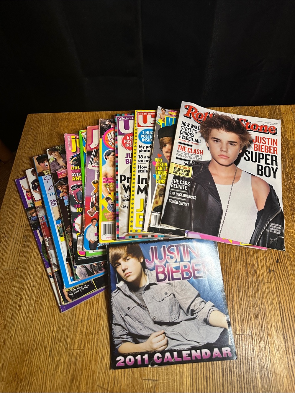 Justin Bieber Magazine & 2011 Calendar Lot - Multi Color